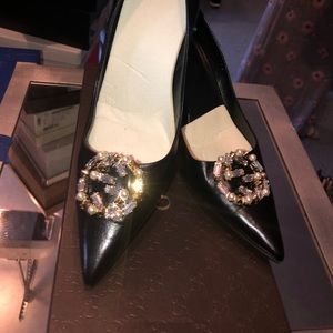 Gucci GG pump with pearls and Swarovski crystals